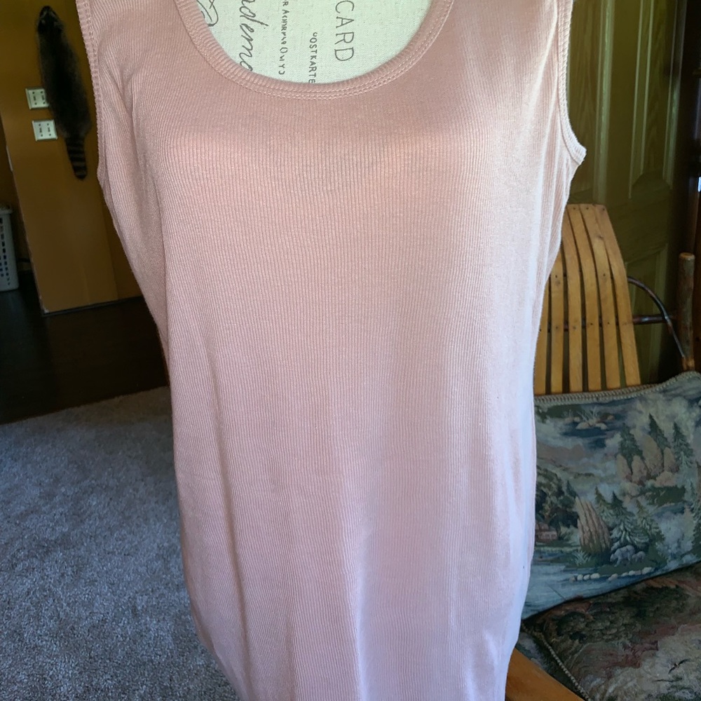 Women’s tank top